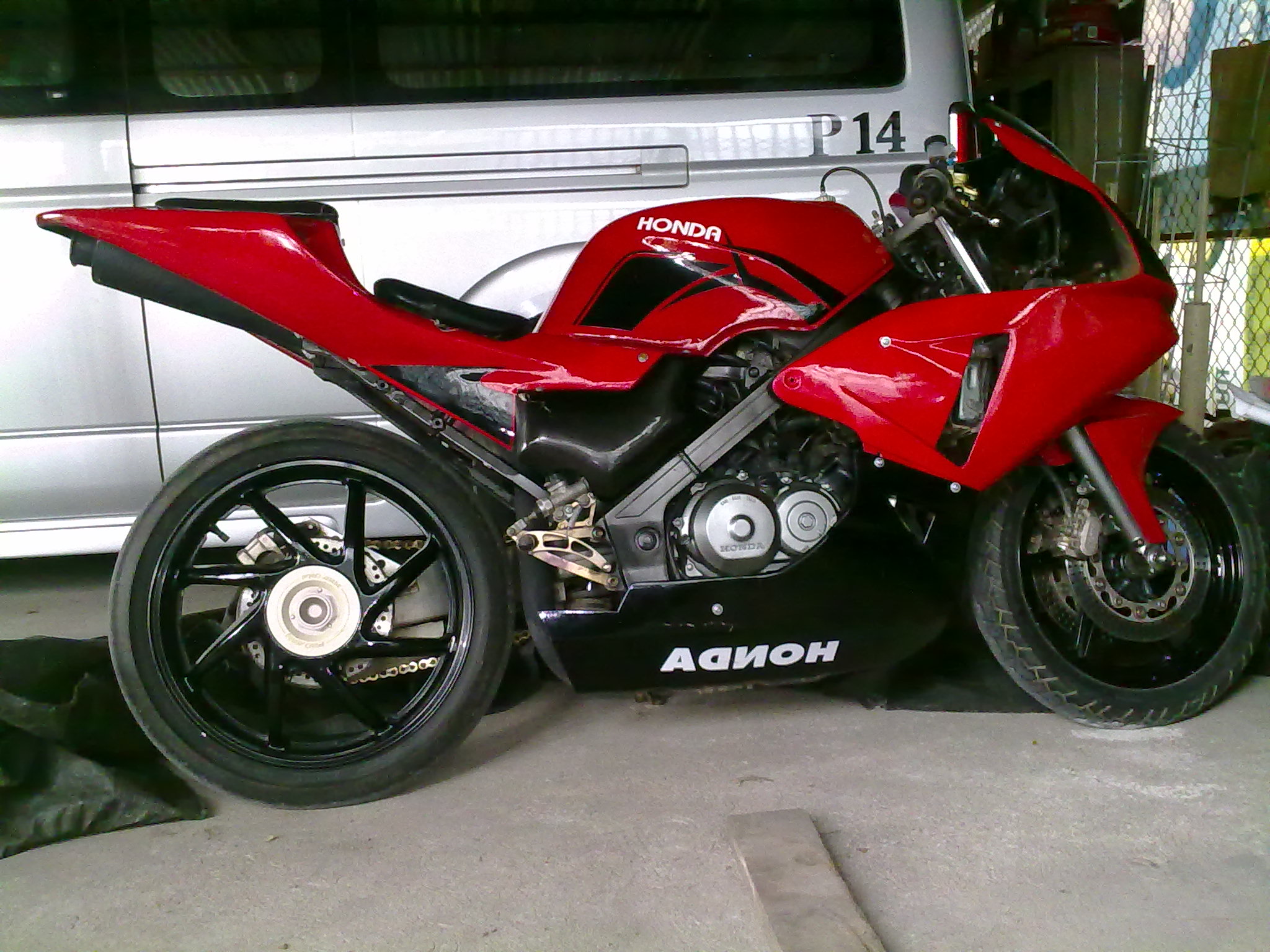 Honda vfr 400 performance figures #4